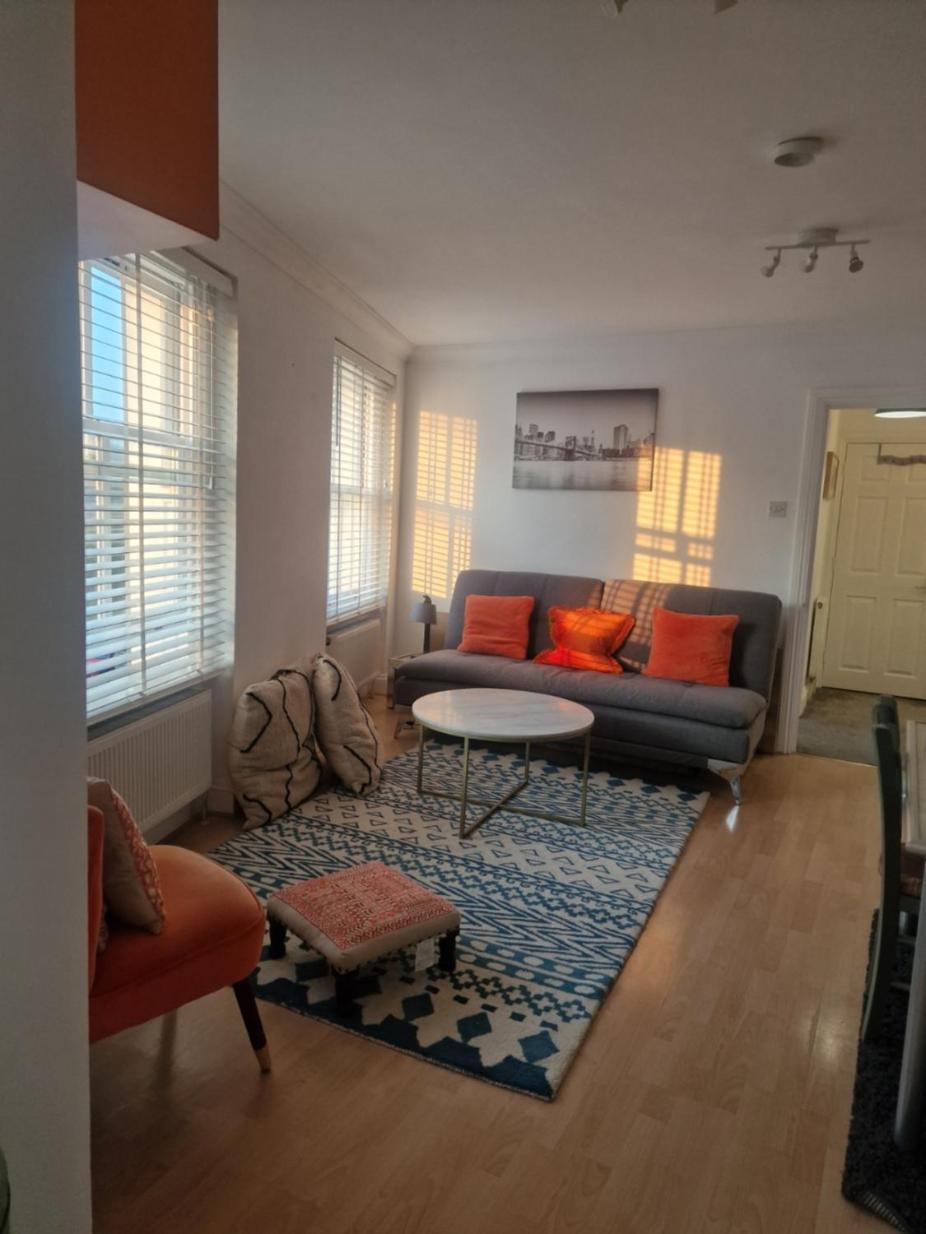 Brondesbury Arms Apartment London Exterior photo